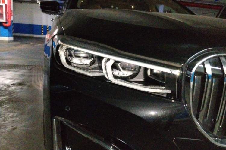 Used BMW 7 Series 2021 740Li Leading Edition Luxury Package Right Front Headlight