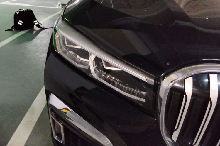 Used BMW 7 Series 2021 740Li Leading Model M Sport Package Right Front Headlight