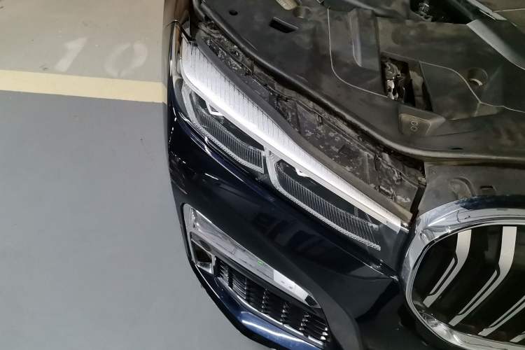 Used BMW 7 Series 2021 730Li M Sport Package Right Front Headlight