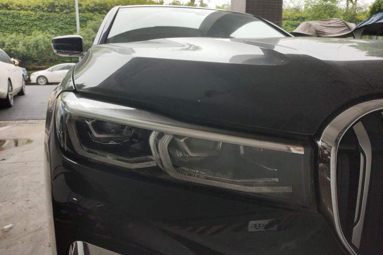 Used BMW 7 Series 2021 740Li Leading Model M Sport Package Right Front Headlight