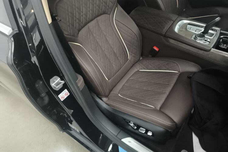Used BMW 7 Series 2021 740Li Leading Edition Luxury Package Right Front Seat