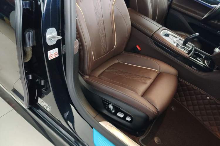 Used BMW 7 Series 2021 730Li M Sport Package Right Front Seat