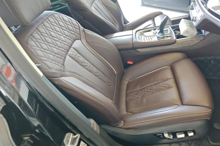 Used BMW 7 Series 2021 740Li Leading Edition Luxury Package Right Front Seat