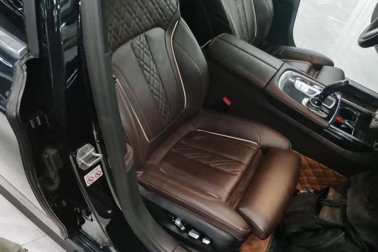 Used BMW 7 Series 2021 730Li M Sport Package Right Front Seat