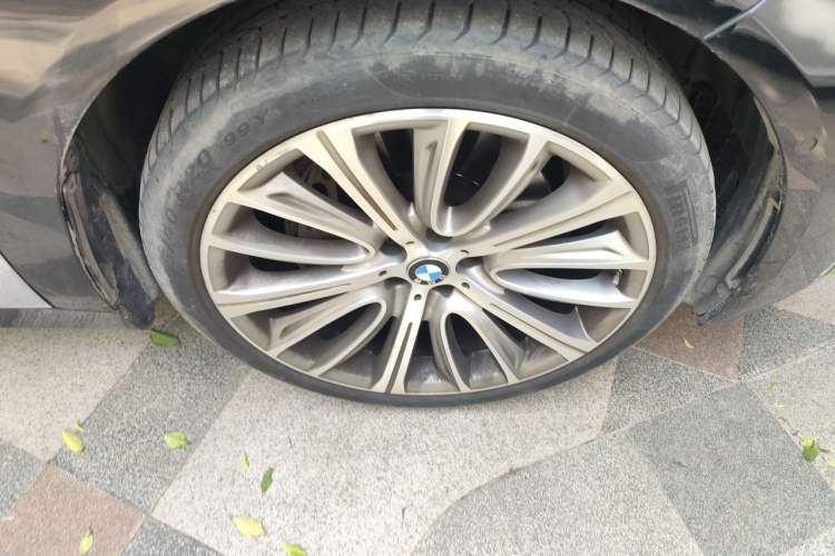 Used BMW 7 Series 2021 740Li Leading Edition Luxury Package Right Front Wheel Hub