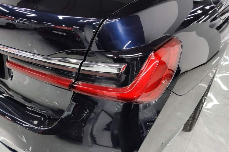 Used BMW 7 Series 2021 730Li M Sport Package Right Rear Taillight