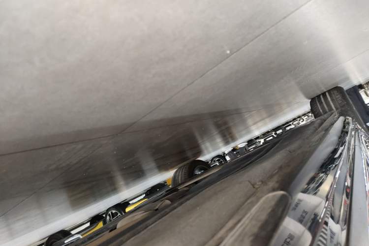 Used BMW 7 Series 2021 730Li M Sport Package Right Side Sill
