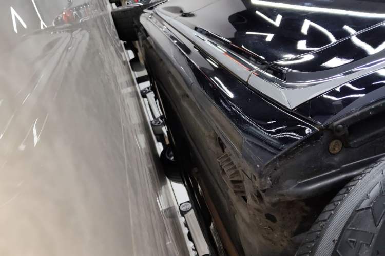 Used BMW 7 Series 2021 730Li M Sport Package Right Side Sill