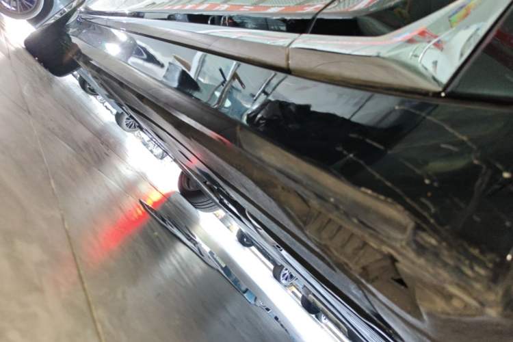 Used BMW 7 Series 2021 740Li Leading Edition Luxury Package Right Side Sill