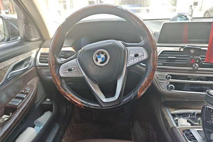 Used BMW 7 Series 2021 740Li Leading Edition Luxury Package Steering Wheel
