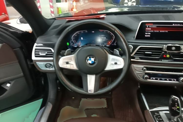 Used BMW 7 Series 2021 730Li M Sport Package Steering Wheel
