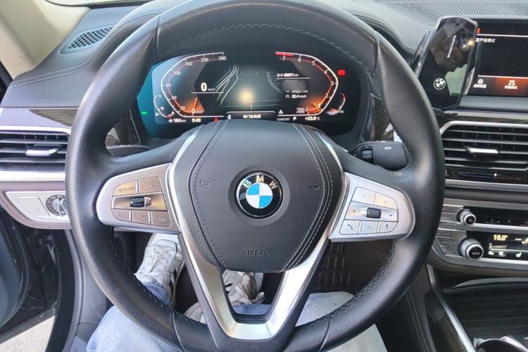 Used BMW 7 Series 2021 730Li Luxury Package Steering Wheel