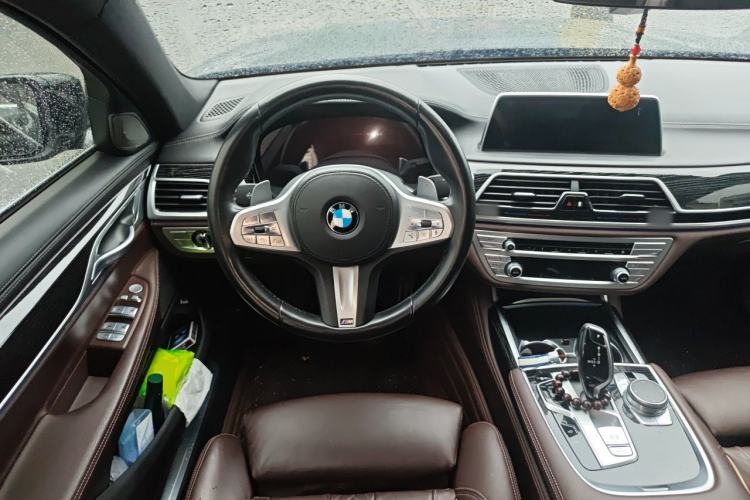 Used BMW 7 Series 2021 730Li M Sport Package Steering Wheel