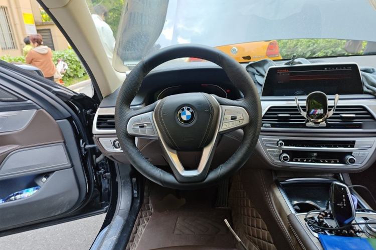 Used BMW 7 Series 2021 740Li Leading Edition Luxury Package Steering Wheel