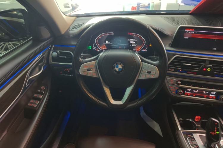 Used BMW 7 Series 2021 730Li Luxury Package Steering Wheel