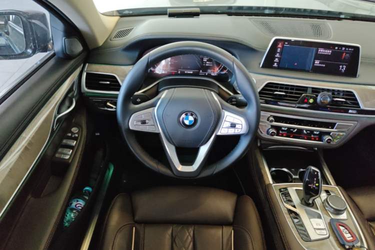 Used BMW 7 Series 2021 740Li Leading Edition Luxury Package Steering Wheel