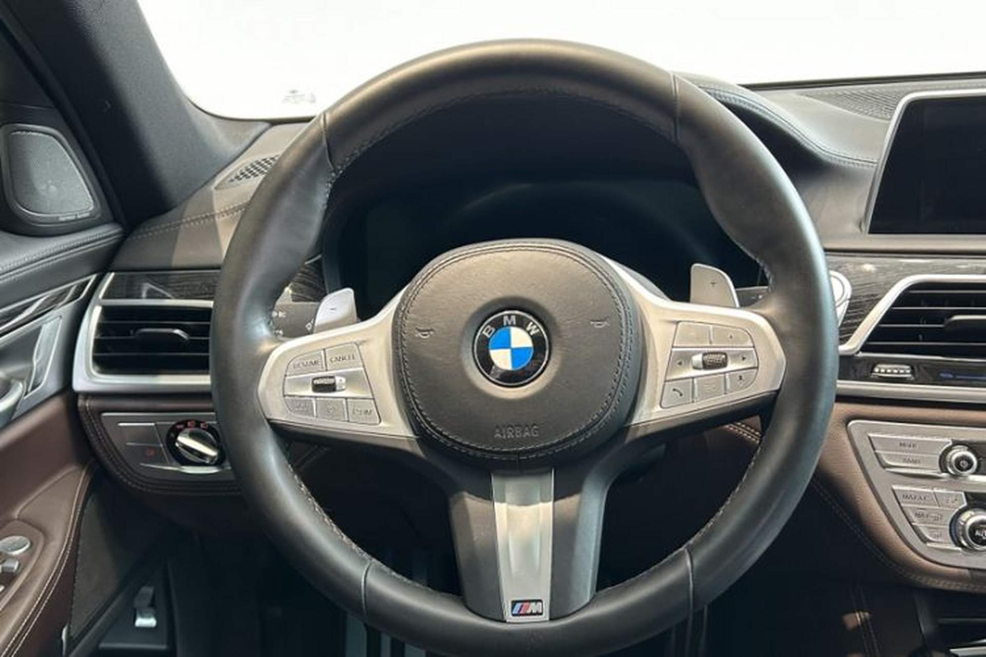 Used BMW 7 Series 2021 730Li M Sport Package Steering Wheel