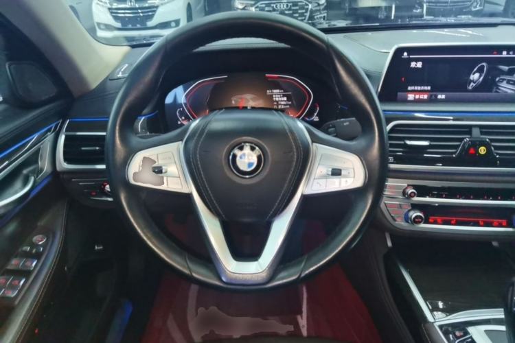 Used BMW 7 Series 2021 730Li Luxury Package Steering Wheel