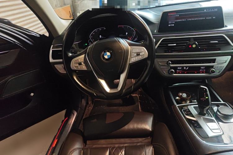 Used BMW 7 Series 2021 730Li Luxury Package Steering Wheel