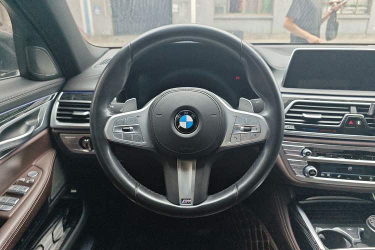 Used BMW 7 Series 2021 730Li M Sport Package Steering Wheel