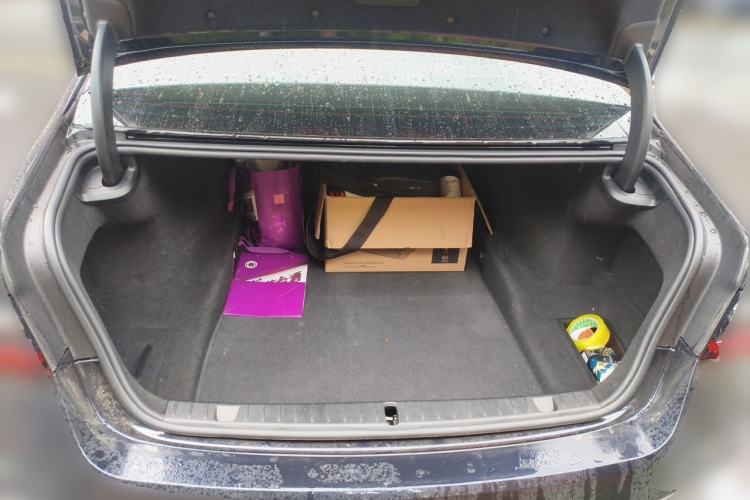 Used BMW 7 Series 2021 740Li Leading Model M Sport Package Trunk