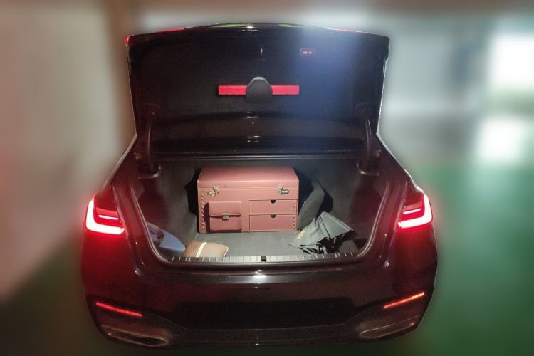 Used BMW 7 Series 2021 740Li xDrive Executive M Sport Package Trunk