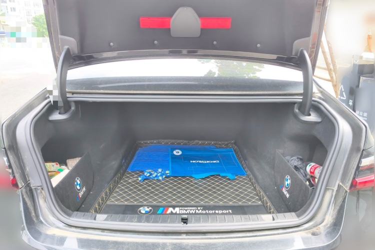 Used BMW 7 Series 2021 730Li M Sport Package Trunk