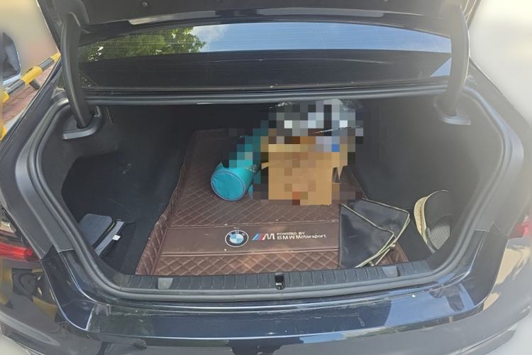 Used BMW 7 Series 2021 730Li M Sport Package Trunk