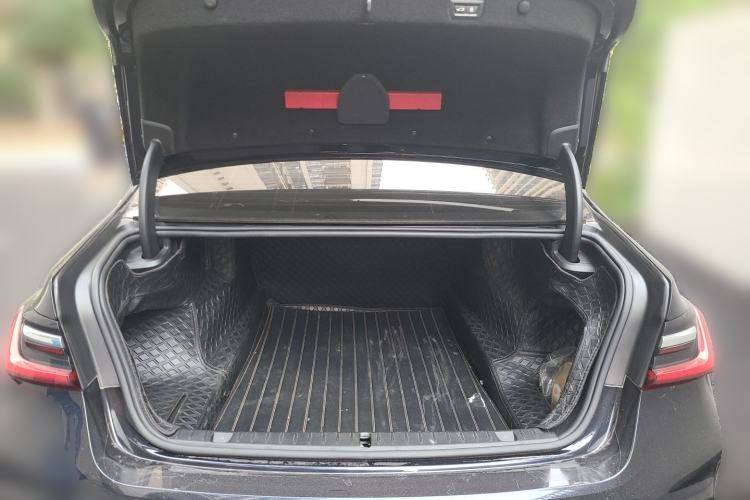 Used BMW 7 Series 2021 730Li M Sport Package Trunk