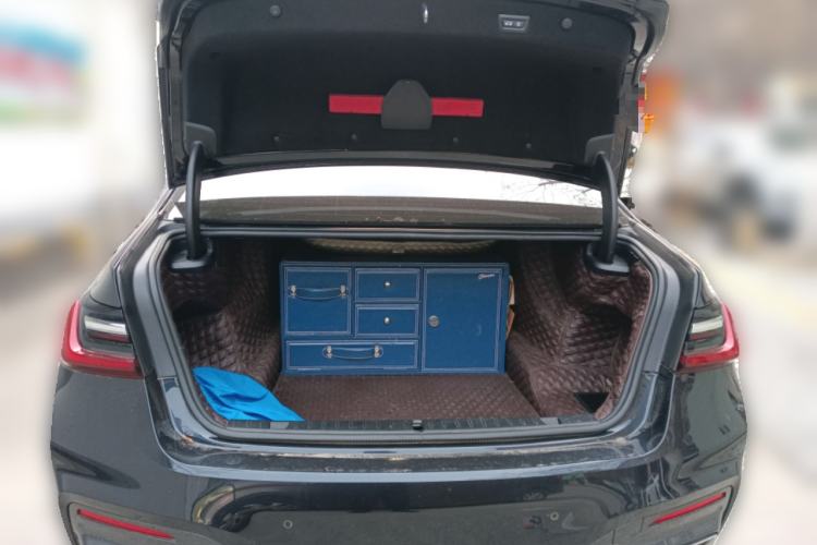 Used BMW 7 Series 2021 730Li M Sport Package Trunk