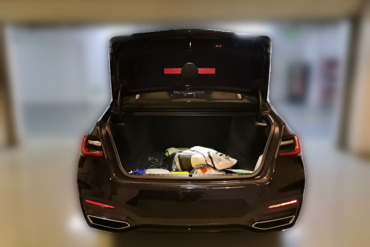 Used BMW 7 Series 2021 730Li M Sport Package Trunk