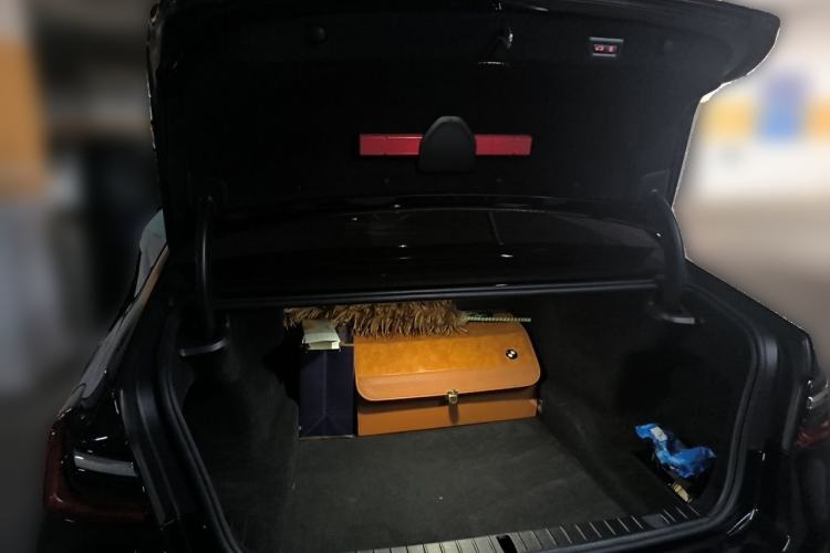 Used BMW 7 Series 2021 740Li Leading Model M Sport Package Trunk