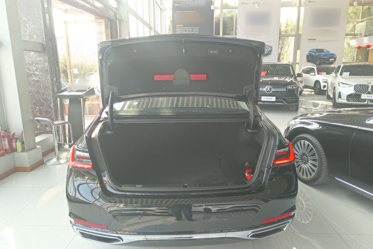 Used BMW 7 Series 2021 740Li Leading Edition Luxury Package Trunk