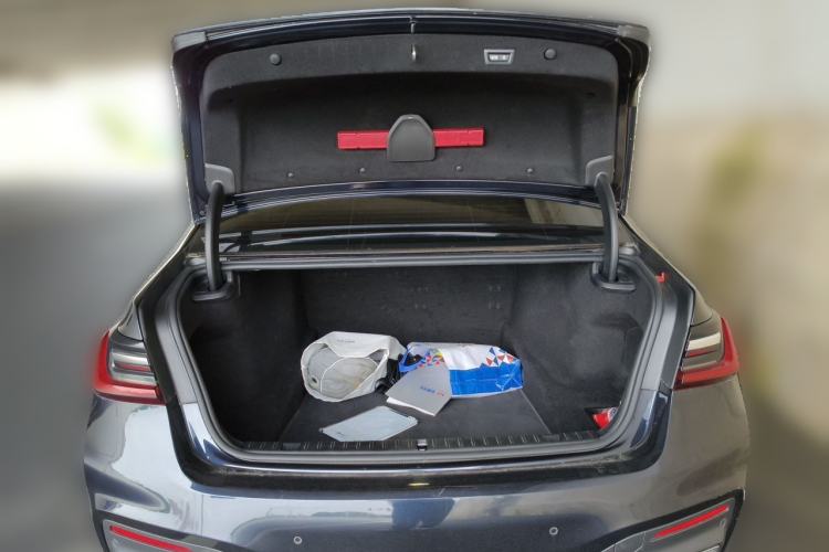 Used BMW 7 Series 2021 730Li M Sport Package Trunk