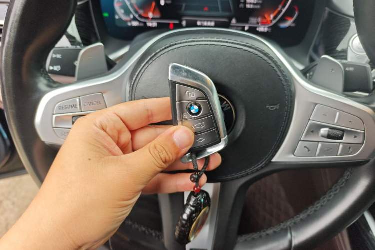 Used BMW 7 Series 2021 740Li Leading Model M Sport Package Vehicle Key