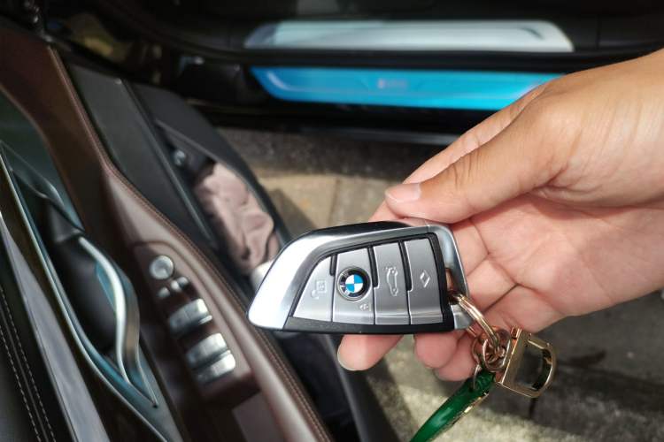 Used BMW 7 Series 2021 730Li Luxury Package Vehicle Key