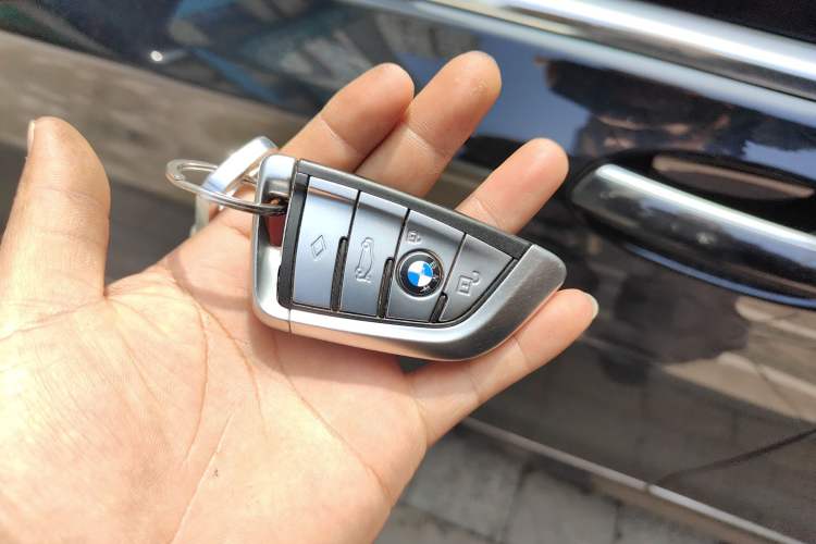 Used BMW 7 Series 2021 740Li Leading Model M Sport Package Vehicle Key