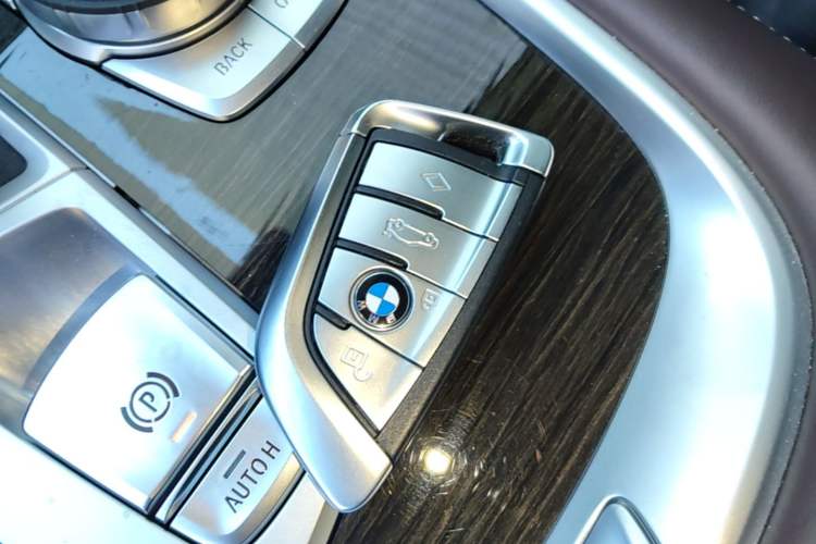 Used BMW 7 Series 2021 730Li Luxury Package Vehicle Key