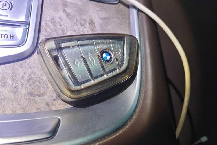 Used BMW 7 Series 2021 740Li Leading Edition Luxury Package Vehicle Key
