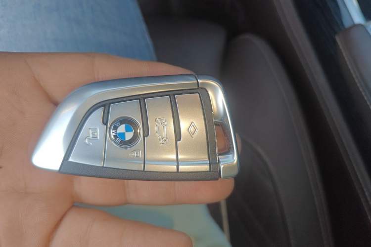 Used BMW 7 Series 2021 740Li Leading Model M Sport Package Vehicle Key