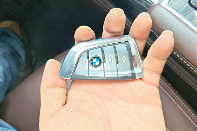 Used BMW 7 Series 2021 740Li Luxury Edition M Sport Package Vehicle Key