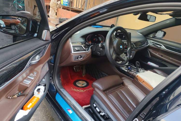 Used BMW 7 Series 2021 730Li M Sport Package Driver Seat