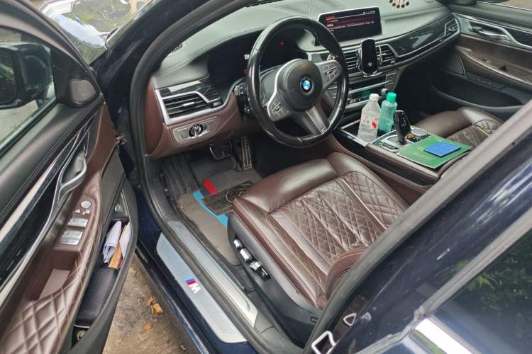 Used BMW 7 Series 2021 740Li Leading Model M Sport Package Driver Seat