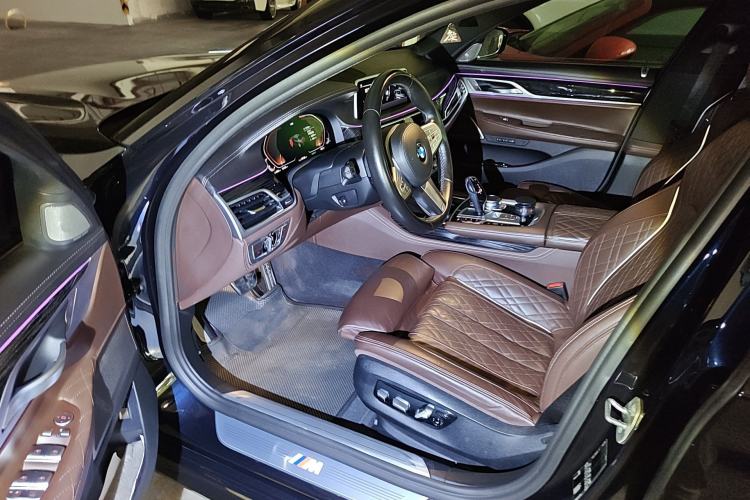Used BMW 7 Series 2021 740Li Leading Model M Sport Package Driver Seat
