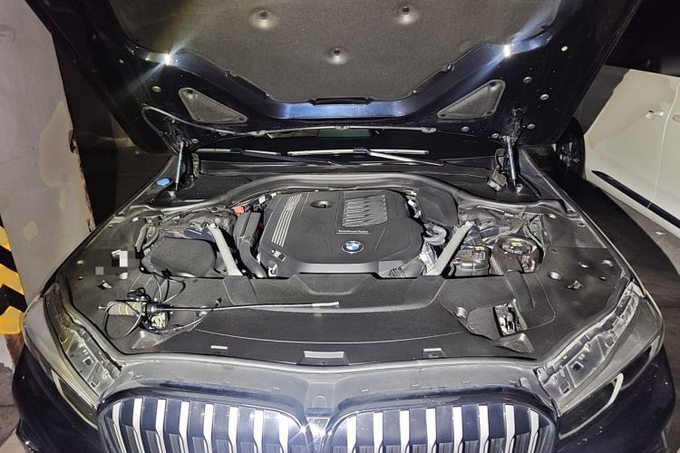 Used BMW 7 Series 2021 740Li Leading Model M Sport Package Engine Bay