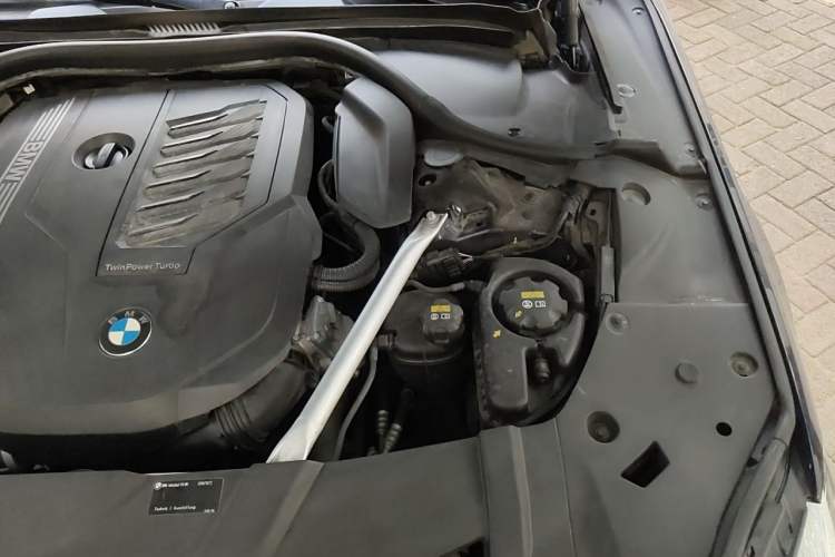 Used BMW 7 Series  Engine Bay Left