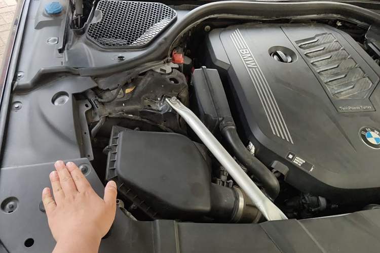 Used BMW 7 Series  Engine Bay Right