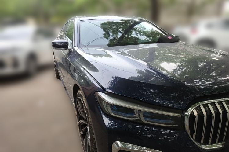 Used BMW 7 Series  Front Right 45 Deg