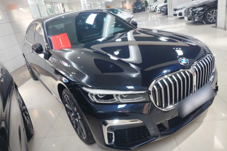 Used BMW 7 Series 2021 740Li Leading Model M Sport Package Front Right 45 Deg