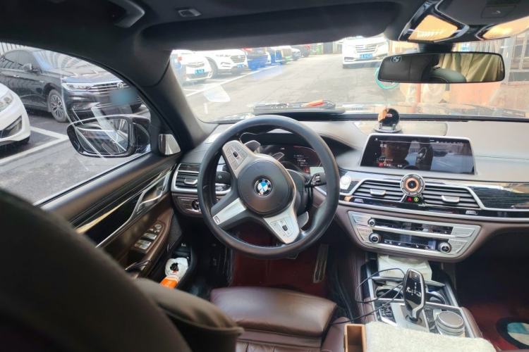Used BMW 7 Series 2021 730Li M Sport Package Steering Wheel